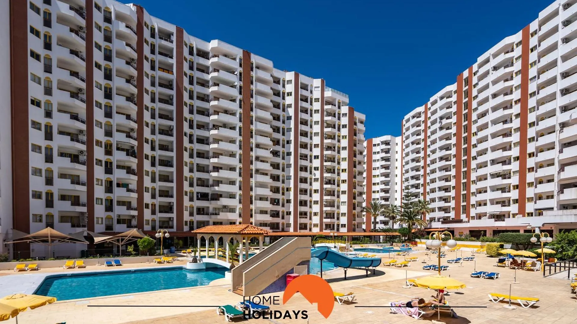 #150 Praia Da Rocha By Home Holidays Portimao 0*,  Portugal
